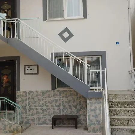 Apartment Happy House 2
